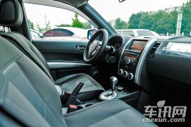 东风日产-奇骏-2.5L XV 至尊版 CVT 4WD