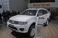 广汽三菱-帕杰罗·劲畅