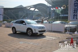 2013广州国际车展雪铁龙C4 Aircross场地体验