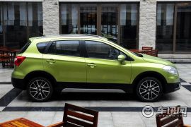 长安铃木-锋驭-1.6L CVT尊贵型