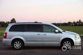 克莱斯勒-Town and Country