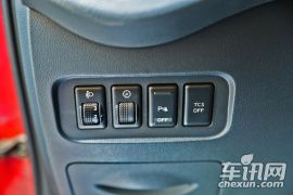 雷诺-科雷傲-2.0L 两驱标准版