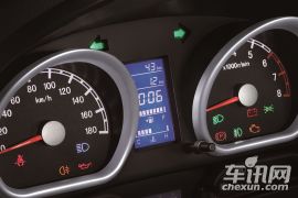 福汽新龙马-启腾M70