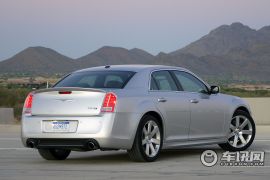 克莱斯勒-克莱斯勒300C SRT8