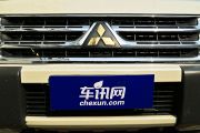 三菱-帕杰罗-3.0L 豪华版