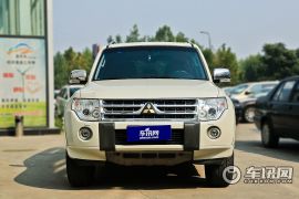 三菱-帕杰罗-3.0L 豪华版