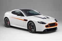 阿斯顿·马丁-V12 Vantage