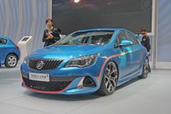 通用别克-英朗XT 定制版