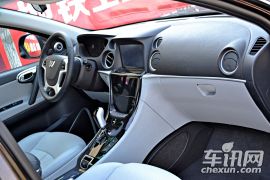 东风裕隆-大7 SUV-2.2T 四驱旗舰型