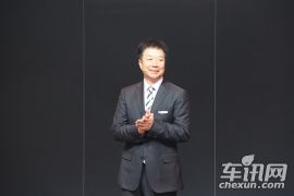 福建奔驰-唯雅诺