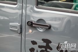 Jeep-牧马人-2.8TD 四门版 Sahara