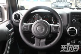 Jeep-牧马人-2.8TD 四门版 Sahara