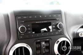 Jeep-牧马人-2.8TD 四门版 Sahara