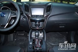 长安汽车-长安CS75-1.8T 自动尊贵型