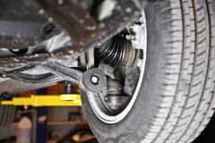 奔腾B701.8AT 时尚型-底盘结构