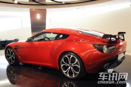 阿斯顿·马丁-V12 Zagato 2012