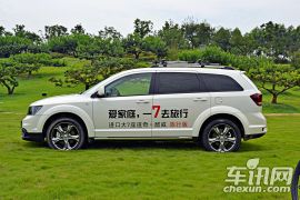 道奇-酷威-2.4L 两驱旅行版