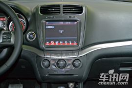 道奇-酷威-2.4L 两驱旅行版