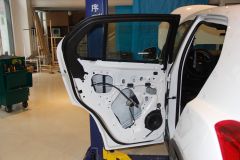 TRAX创酷1.4T 自动两驱舒适型-内饰拆解