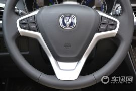 长安汽车-悦翔V7