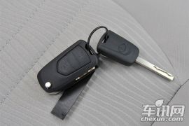 上汽商用车-上汽大通G10-2.0T 自动时尚版  ￥16.18