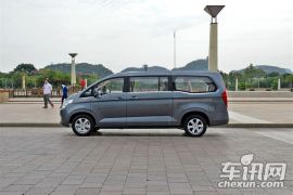 上汽通用五菱-五菱征程-1.8L 豪华型