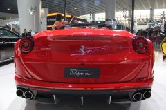法拉利-法拉利California