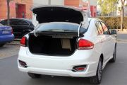 2015款 1.6L 自动精英版