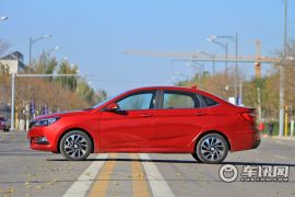 长安汽车-悦翔V7-1.6L 自动乐享型