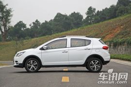 力帆汽车-力帆X50-1.5L 手动尊贵型