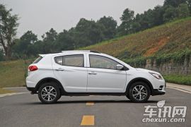 力帆汽车-力帆X50-1.5L 手动尊贵型