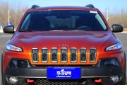 Jeep-自由光-2.4L 都市版