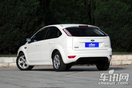 长安福特-福克斯-两厢经典 1.8L 自动酷白典藏版