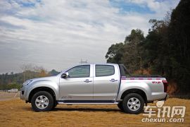 江西五十铃-D-MAX-2.5T四驱 手动豪华型4JK1