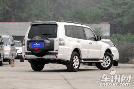 三菱-帕杰罗-3.0L 精英超越版 国V