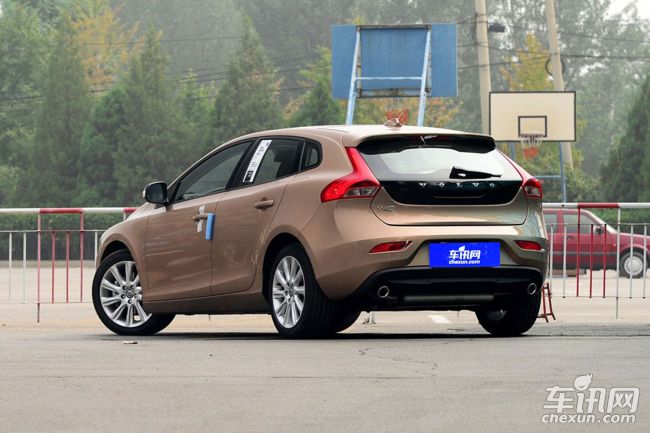 扬州沃尔沃V40可试乘试驾 购车优惠4.5万_车讯