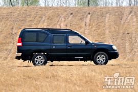 郑州日产-锐骐多功能车-3.0T柴油两驱标准型CYQD80-E3  ￥10.48