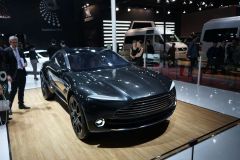 阿斯顿·马丁-阿斯顿·马丁DBX