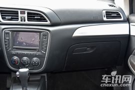 天津一汽-骏派D60-1.8L 自动尊贵型