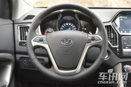 华泰汽车-新圣达菲-1.5T 手动两驱汽油豪华型