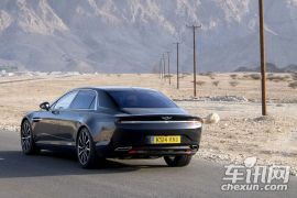 阿斯顿·马丁-拉贡达 2015