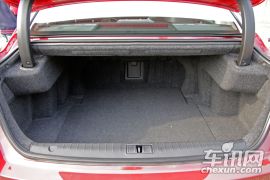 吉利汽车-博瑞-1.8T 尊贵型