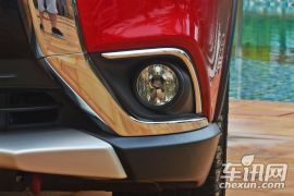 三菱-欧蓝德-2.4L 四驱精英版 5座