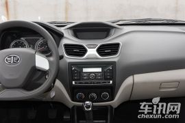天津一汽-夏利N5 1.3L 手动舒适型