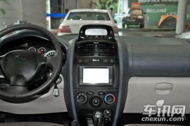 华泰汽车-圣达菲经典1-1.8T 手动两驱导航版  ￥9.57