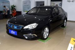 北汽新能源ES210