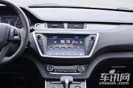 陆风汽车-陆风X7-2.0T 全景尊贵版  ￥13.98