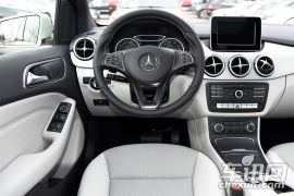 奔驰-奔驰B级-B 200 动感型  ￥26.2