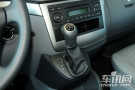 福建奔驰-威霆-3.0L 商务版  ￥38.9