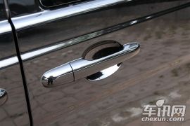 福建奔驰-唯雅诺-3.5L 卓越版   ￥68.9